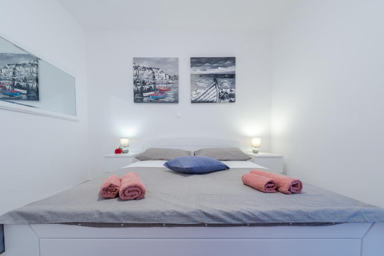 Ivy'S Cozy Corner Apartment ดูบรอฟนิก ภายนอก รูปภาพ