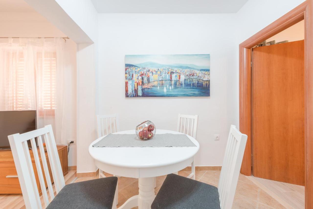 Ivy'S Cozy Corner Apartment ดูบรอฟนิก ภายนอก รูปภาพ