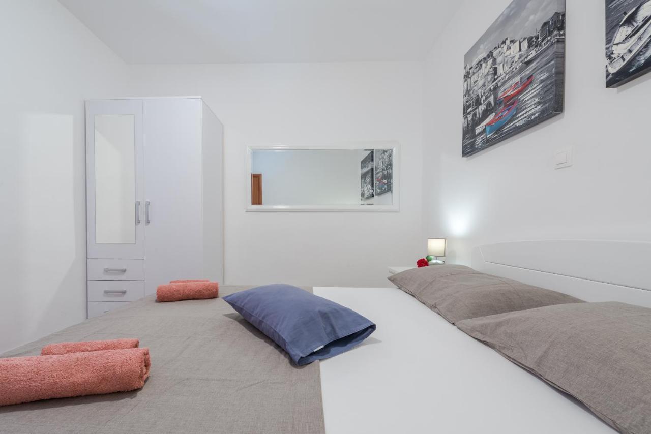 Ivy'S Cozy Corner Apartment ดูบรอฟนิก ภายนอก รูปภาพ