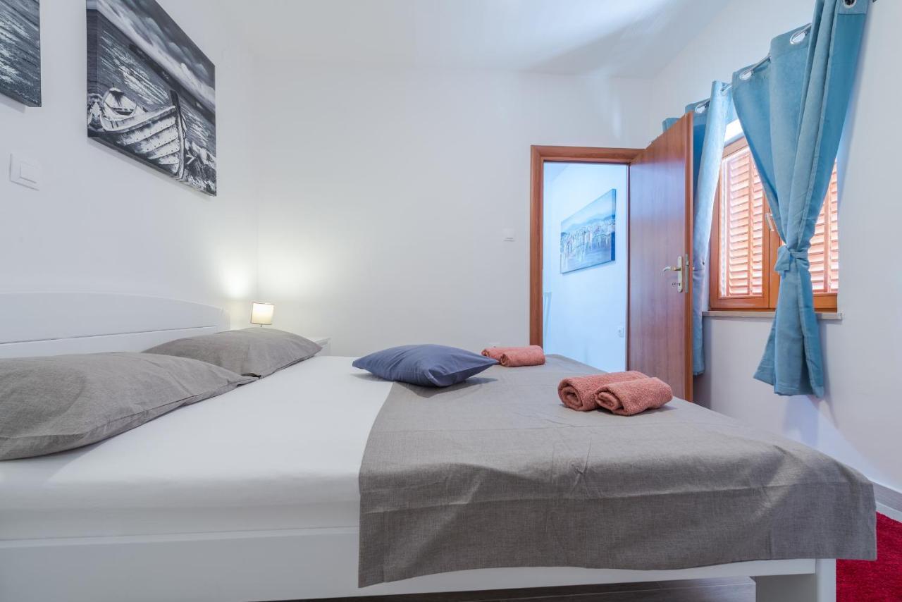 Ivy'S Cozy Corner Apartment ดูบรอฟนิก ภายนอก รูปภาพ