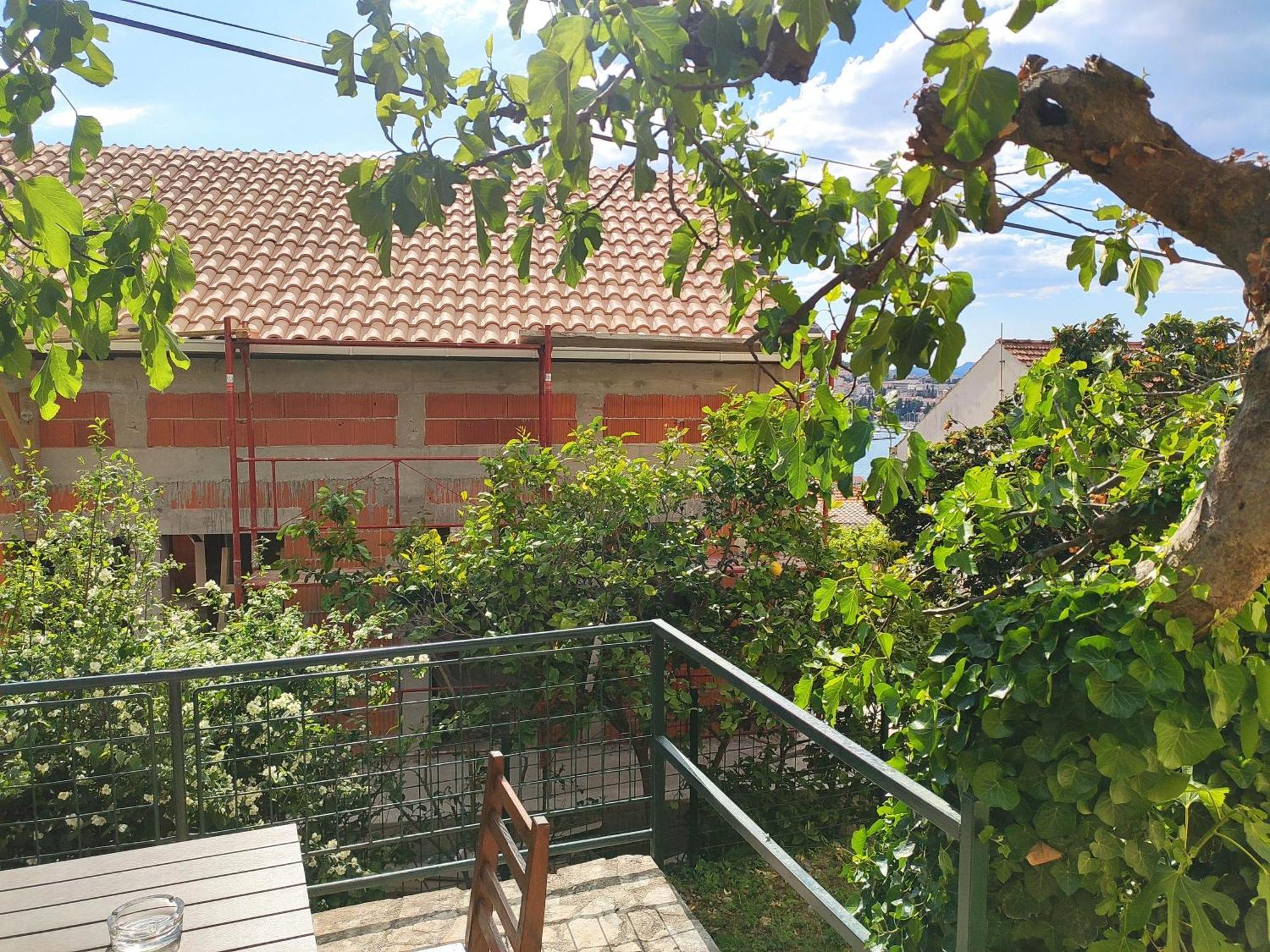 Ivy'S Cozy Corner Apartment ดูบรอฟนิก ภายนอก รูปภาพ